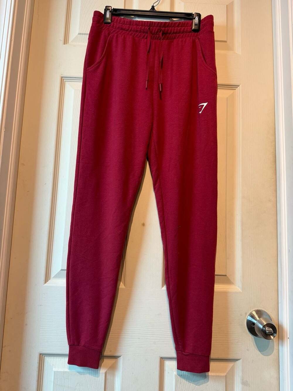 Gymshark Pippa Training Joggers Size M Red Fleece Drawstring Athletic Pants